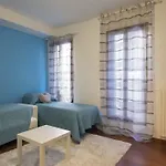 Apartment Ad Lofts *