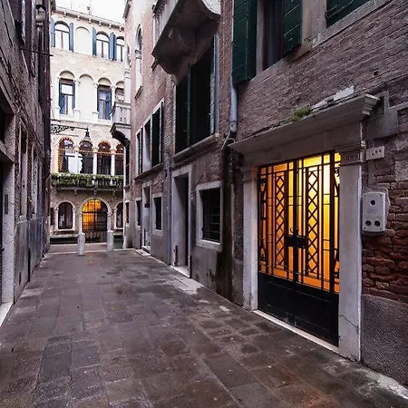 Ad Lofts Apartmán *